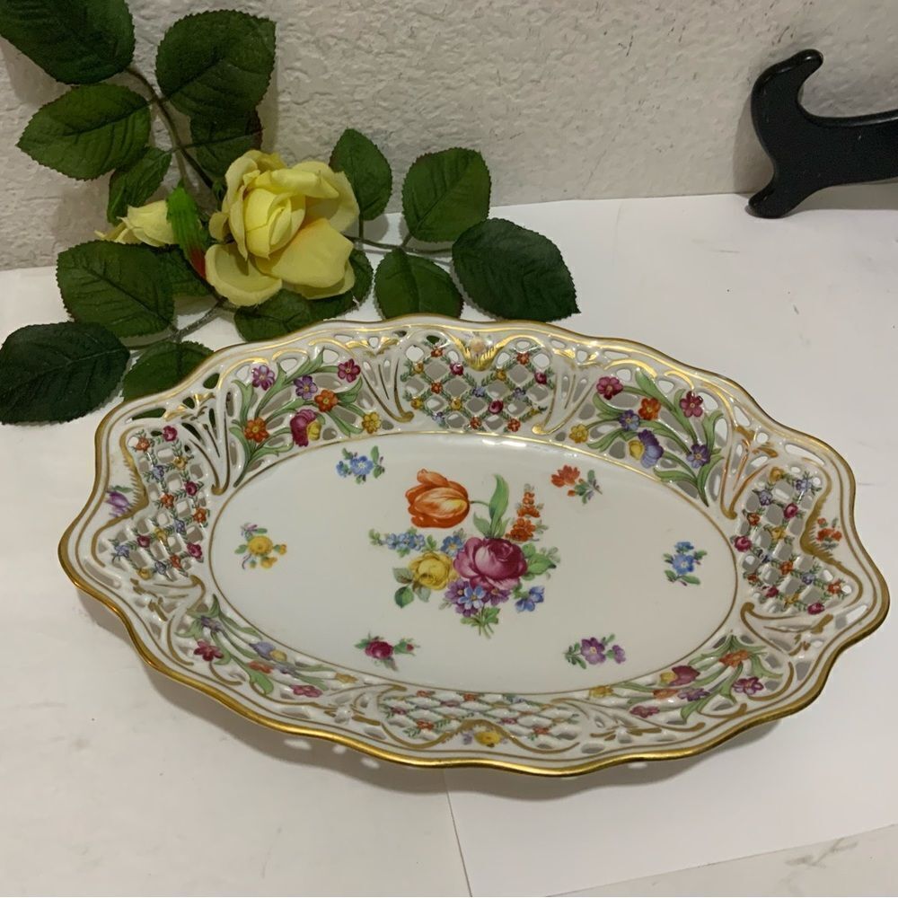 SCHUMANN BAVARIA "CHATEAU" ROYAL DRESNER 10" PIERCED BOWL MARKED GERMANY US ZONE